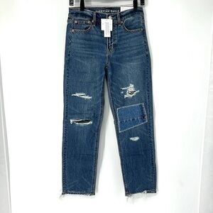 American Eagle Outfitters Strigid Size 2 NWT Blue Straight Leg Jeans